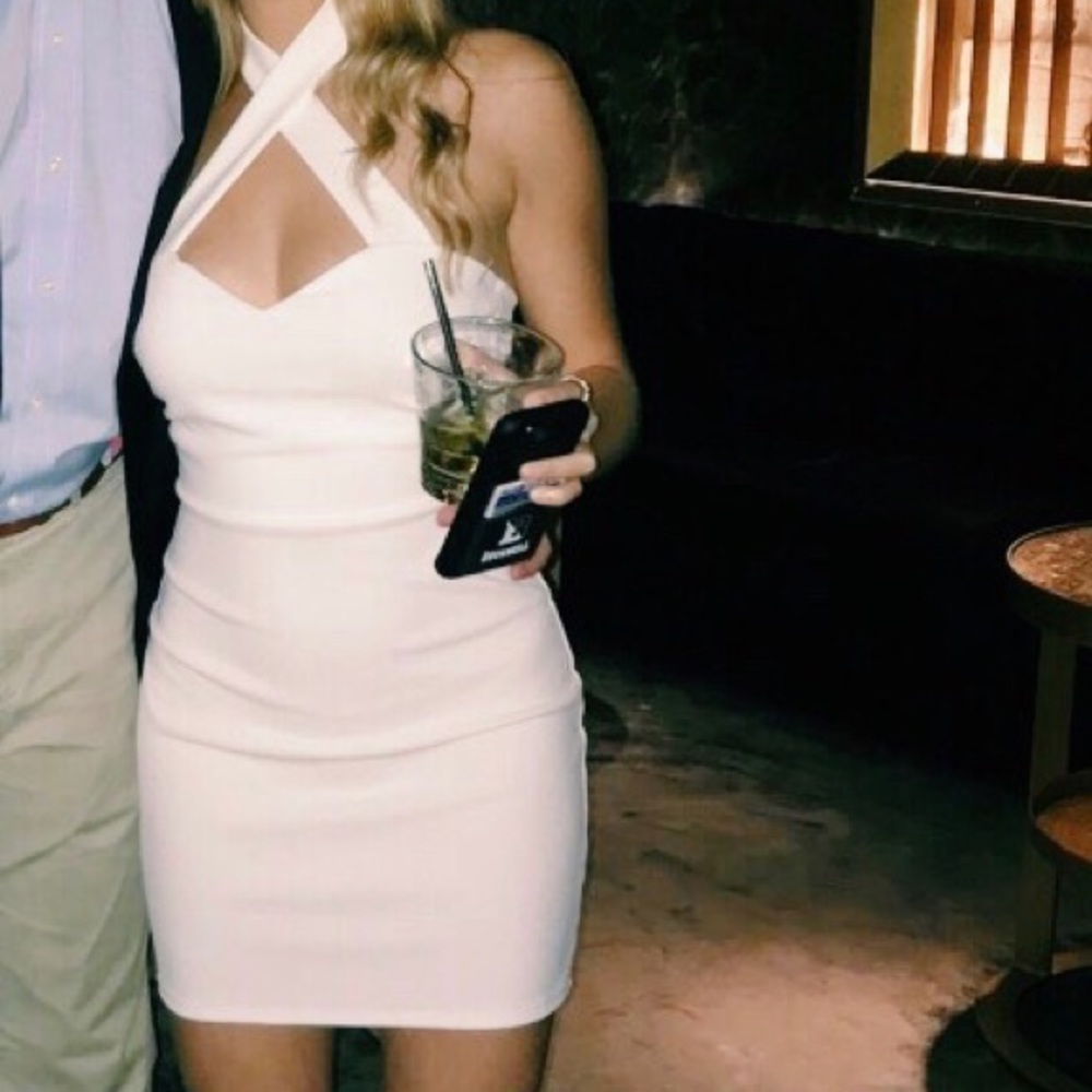 White bodycon dress